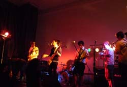 Gli Uni Poska in concerto all'interno di Hub Sonica